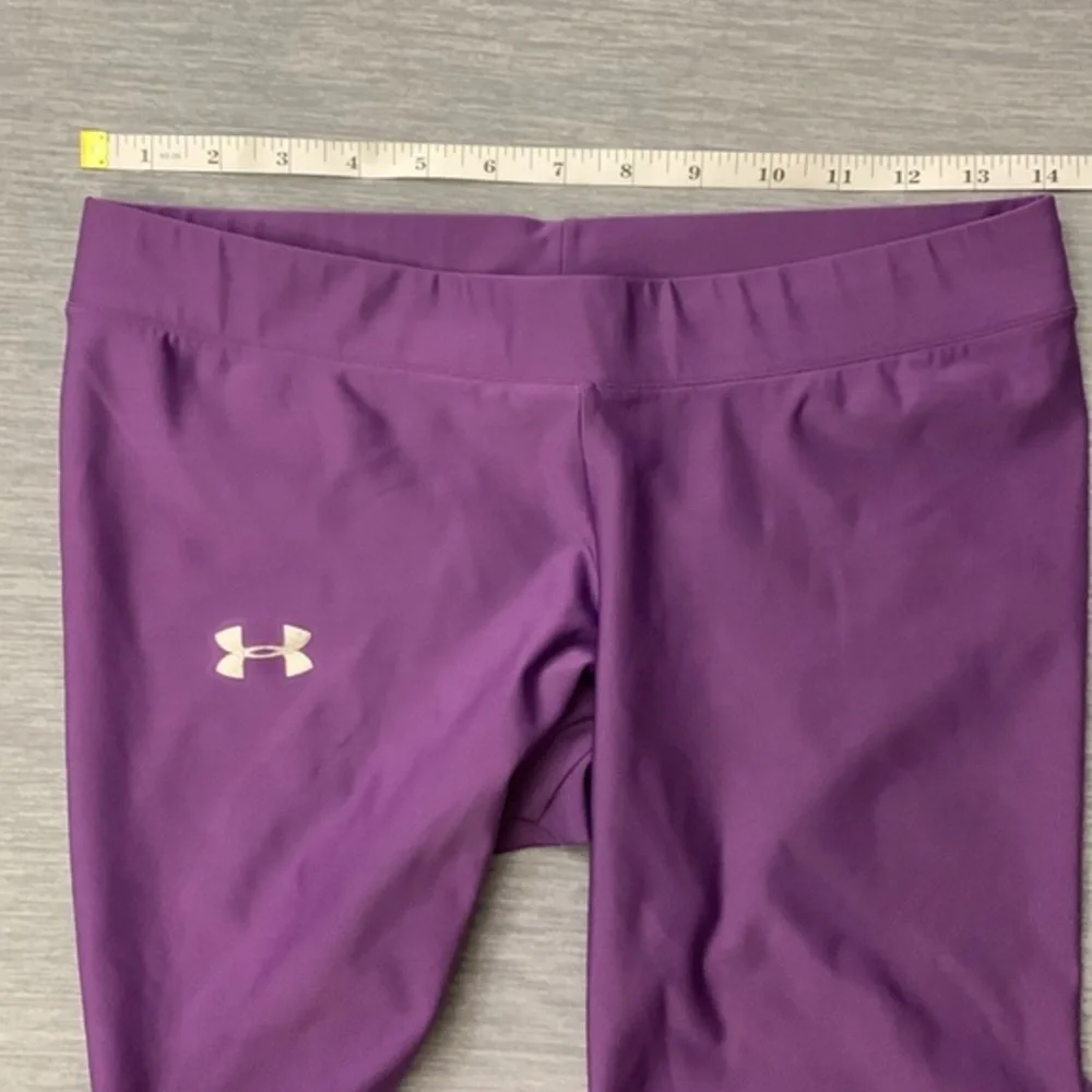 3/$20✨Under Armour Athletic Capri Leggings - Picture 6 of 8